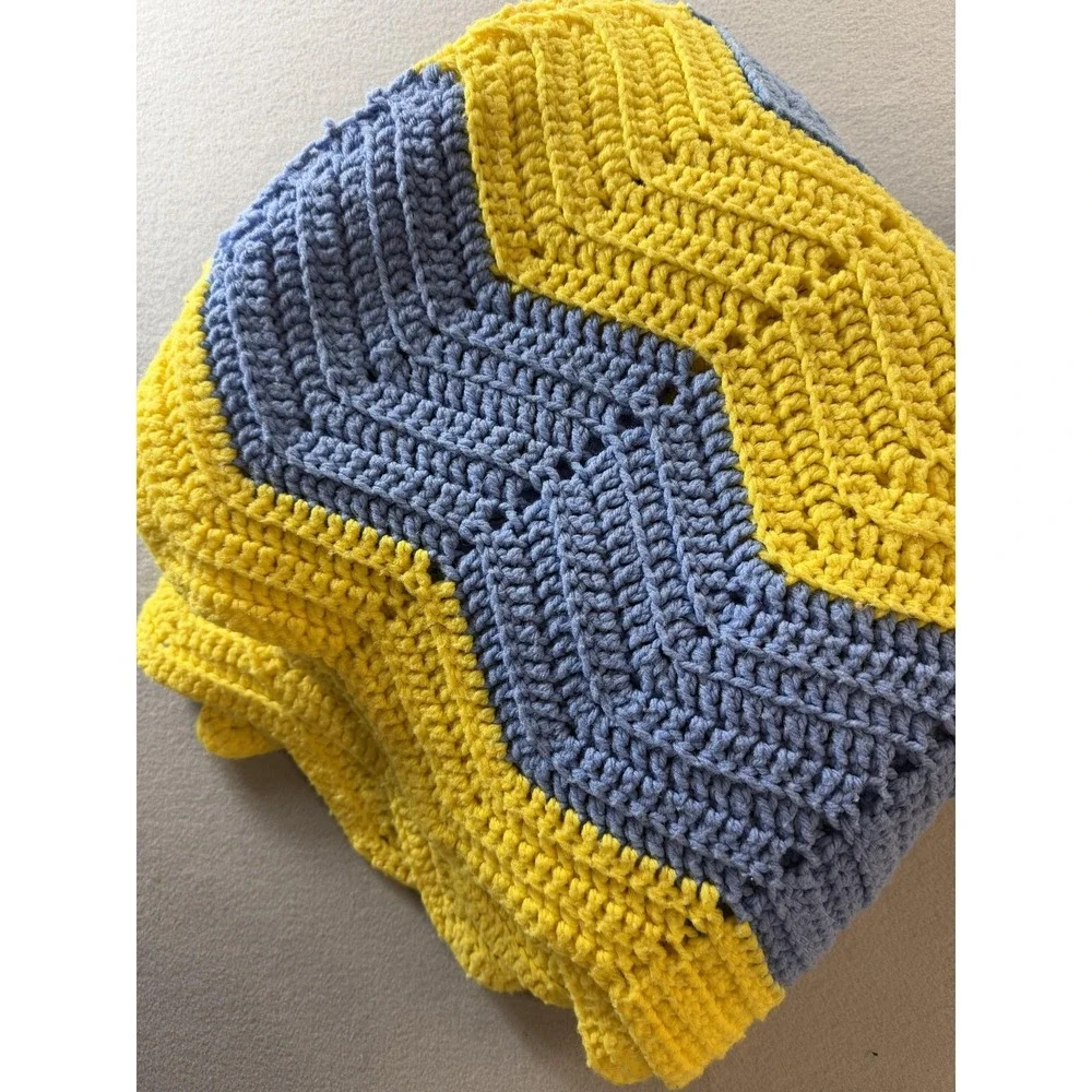 Handmade Chevron Throw Blanket 63x65 Yellow Gray Chunky Knit‎ Boho Afghan
